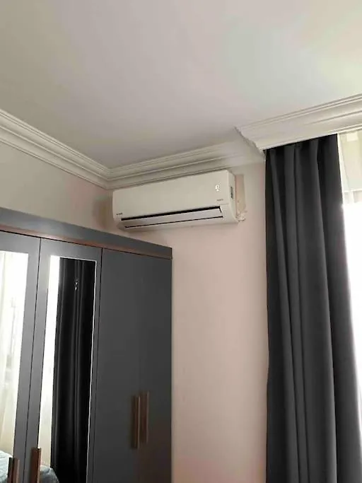 Appartement Dublex Roof Top With Ac, Perfect Location Istanboel