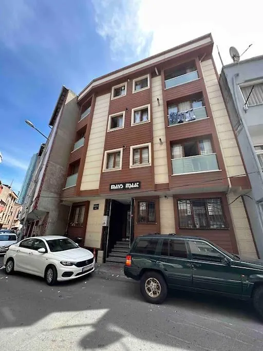 Appartement Dublex Roof Top With Ac, Perfect Location Istanboel Turkije